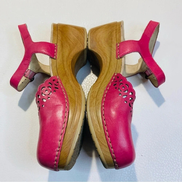 SANITA Sz 38 Leather Laser Cut Out On the Toe Cap Buckle Closure Clogs Sandals - Picture 6 of 15